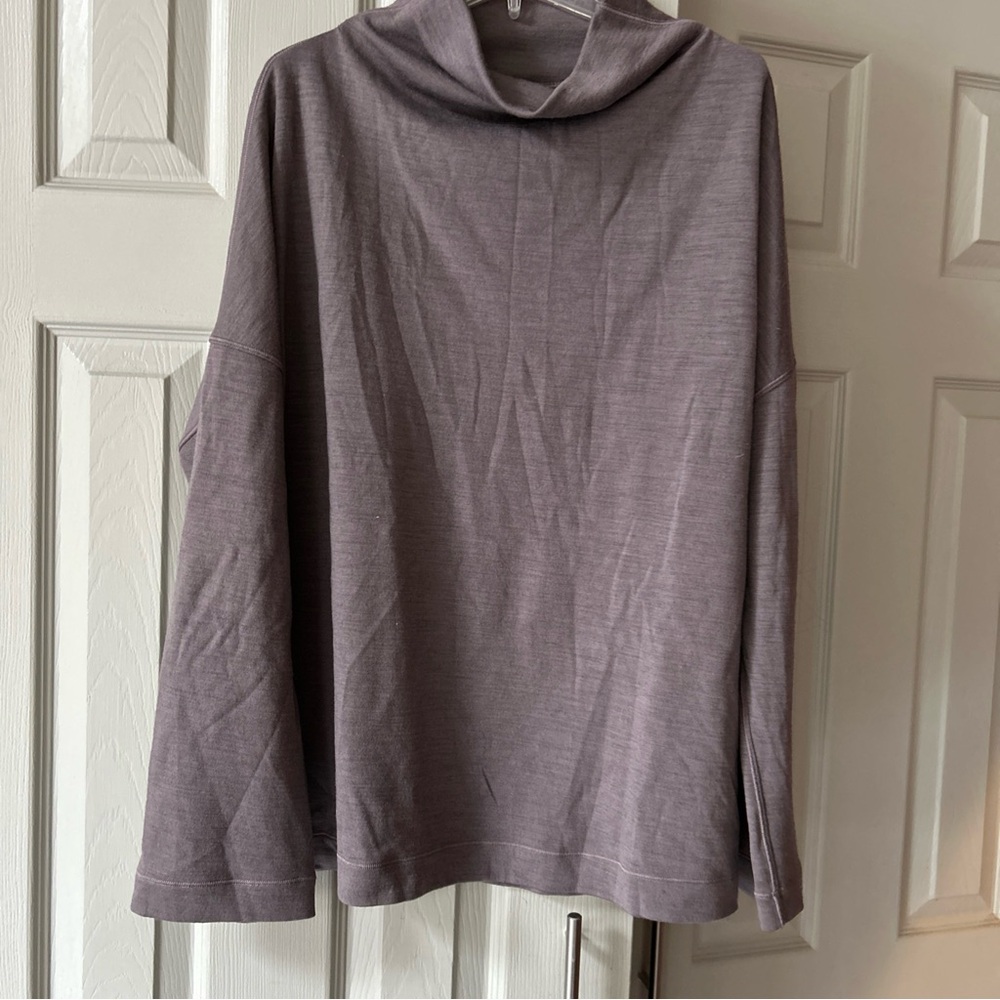 Lululemon athletica sweater ML Principle Dancer Lunar Rock Funnel Neck Merino
